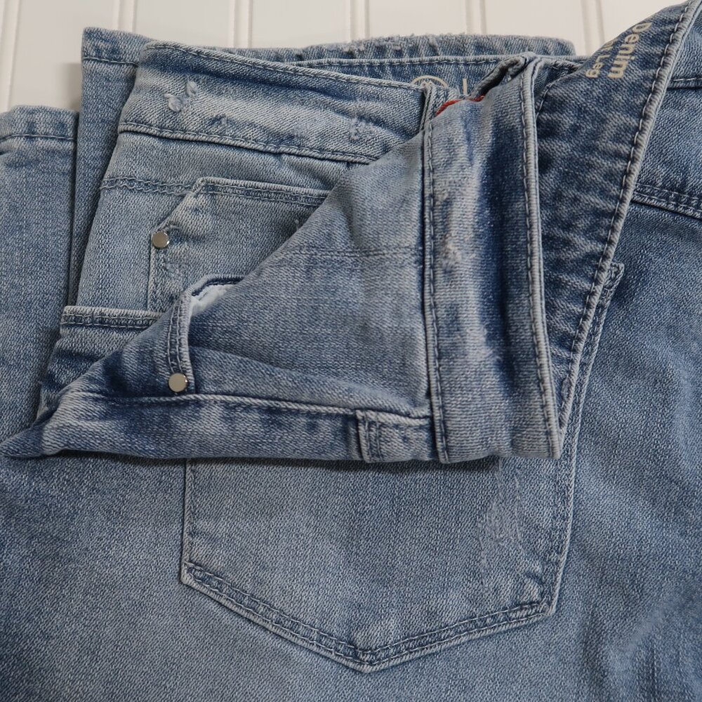 Laurie Felt Forever Denim Relaxed Straight Jeans Vintage Light 16